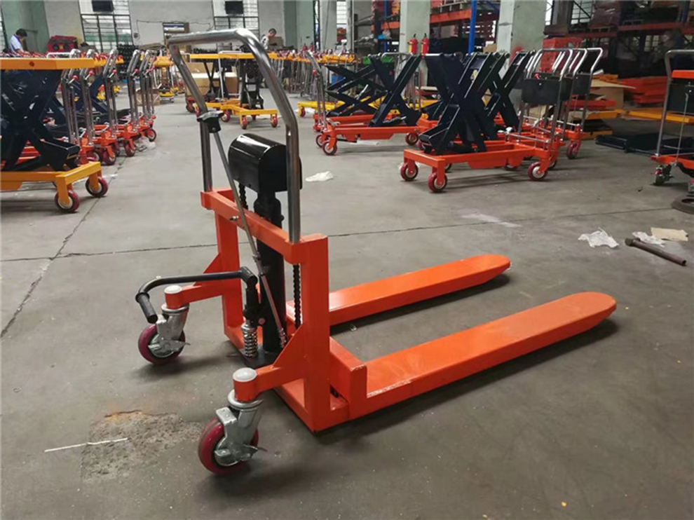 QSD scissor type stacker